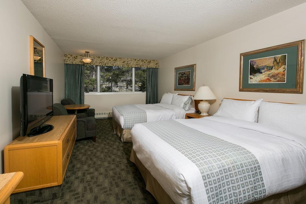 Mountaineer Lodge Lake Louise Esterno foto