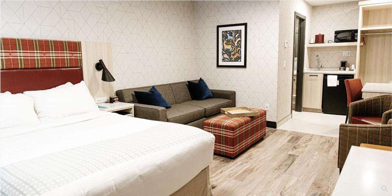 Mountaineer Lodge Lake Louise Esterno foto